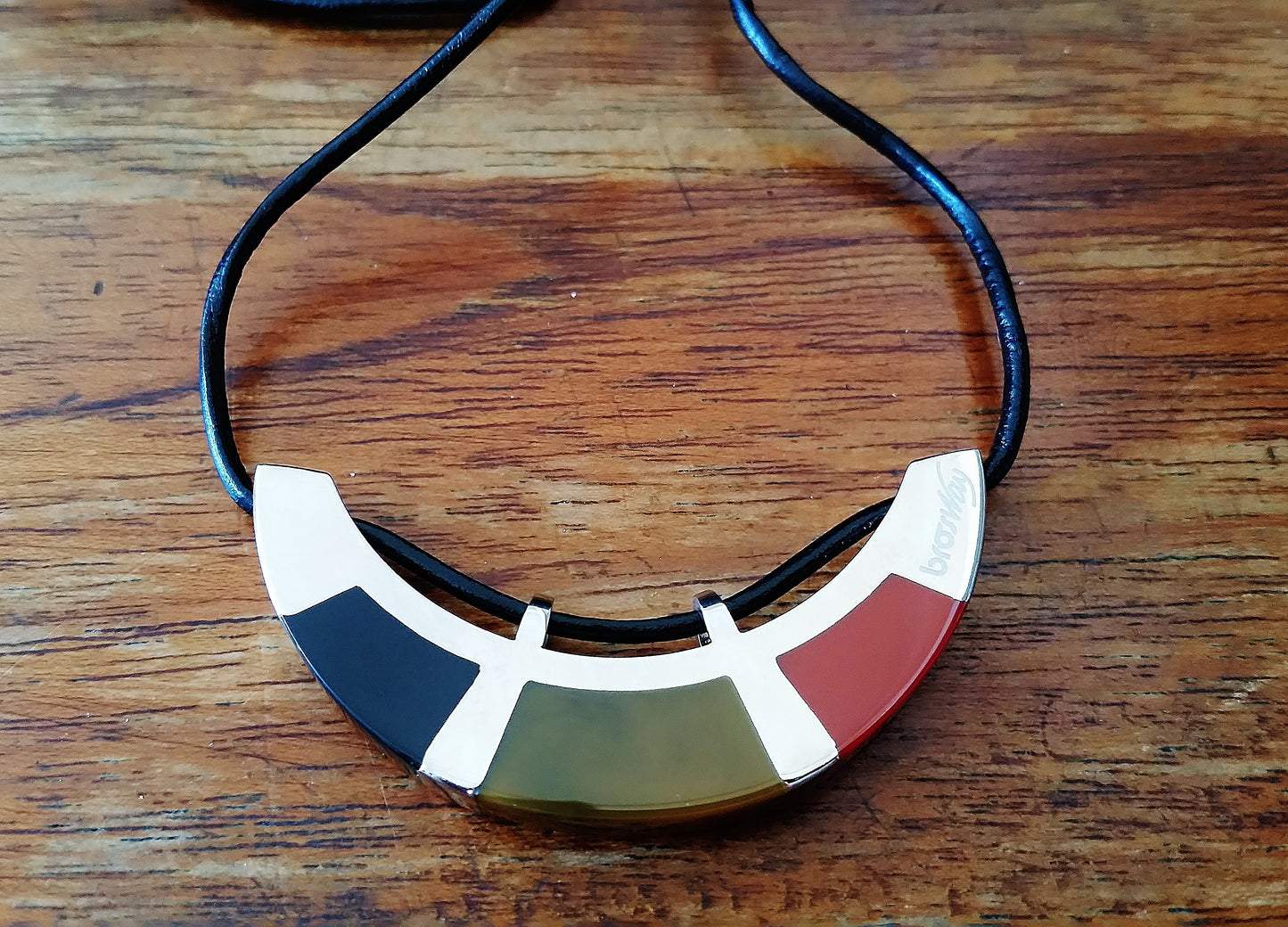 Jamaica Pendant | Crescent
