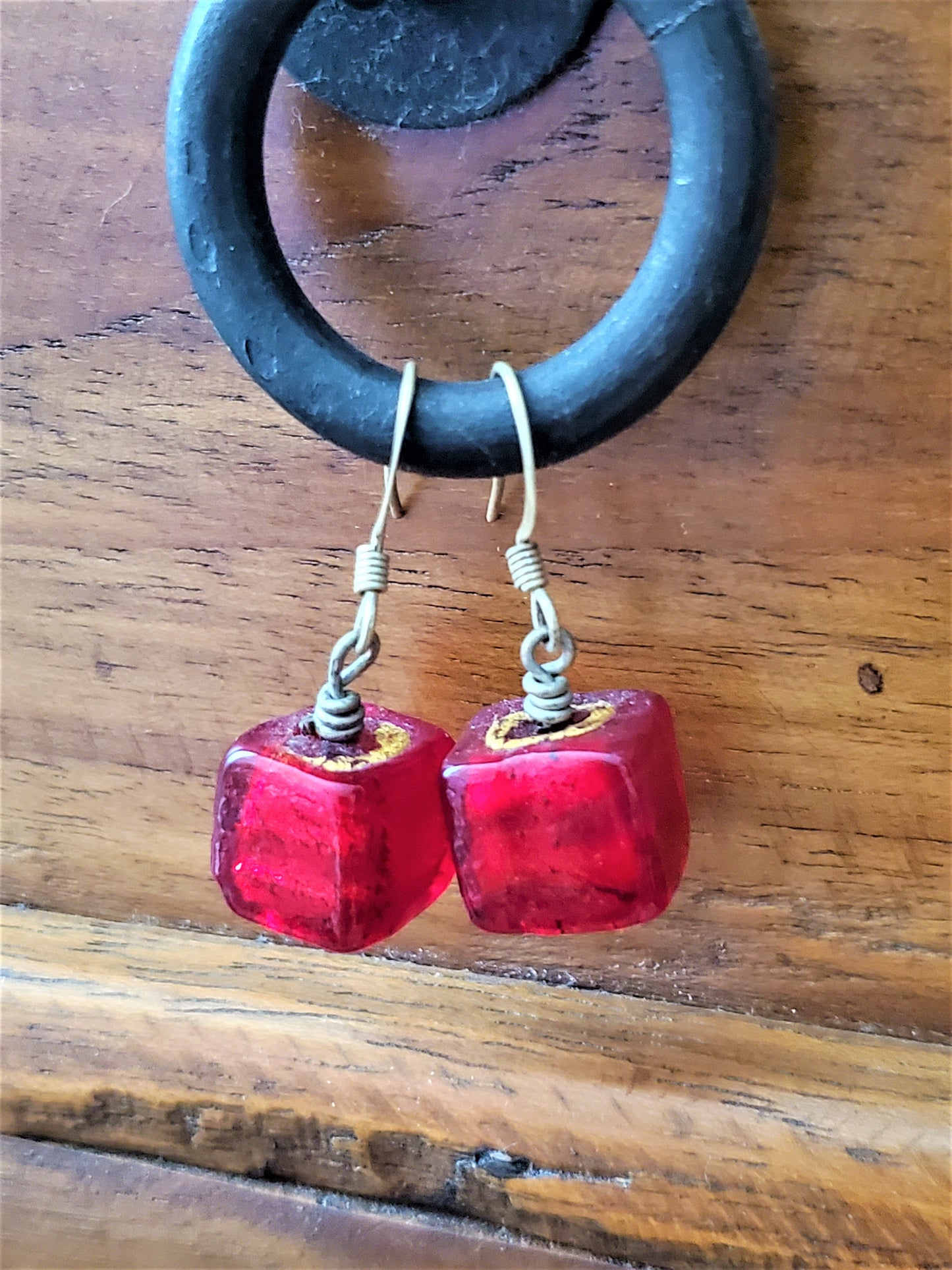 Sasha Earrings | Red