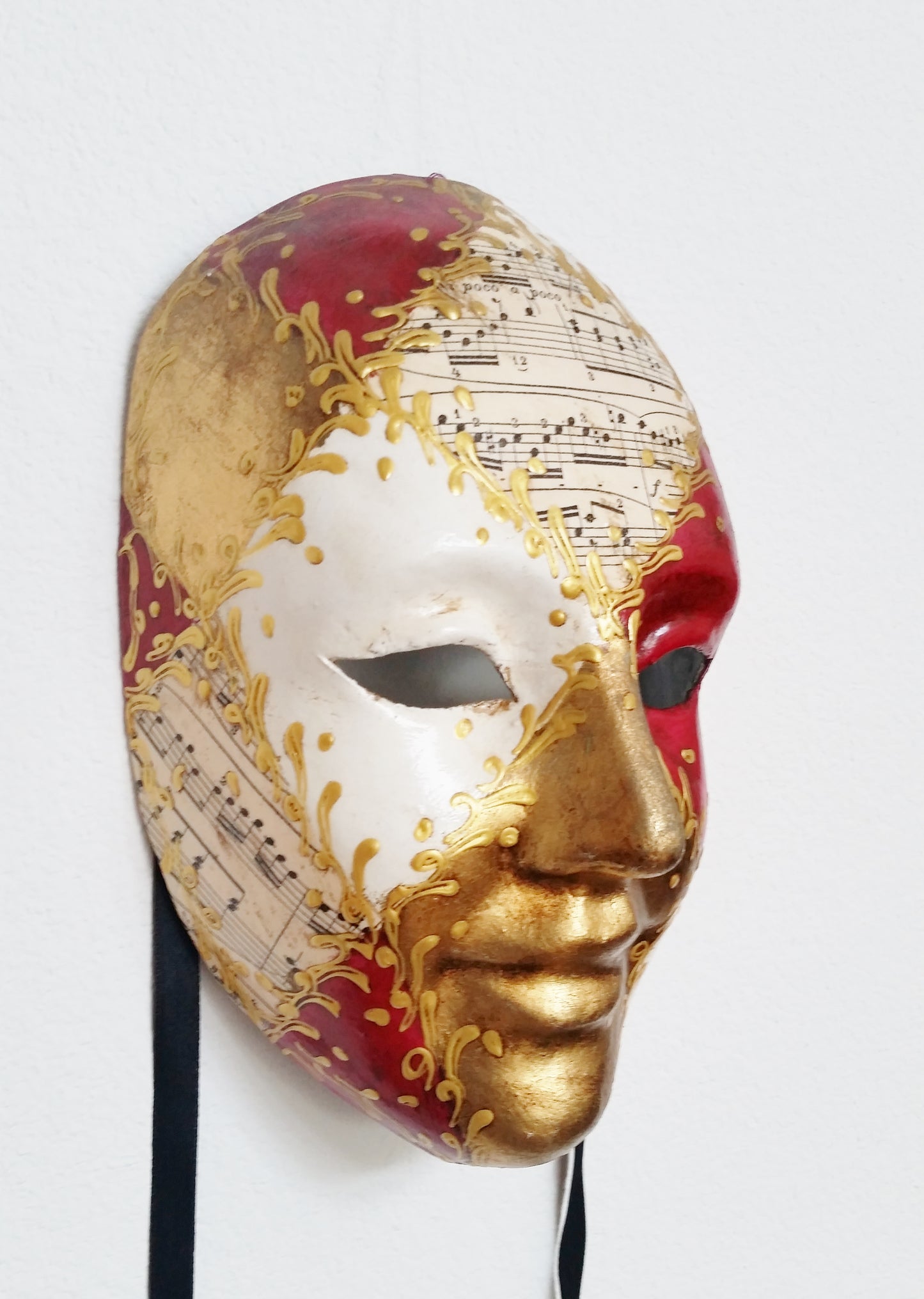 Volto Rosso Musica Mask